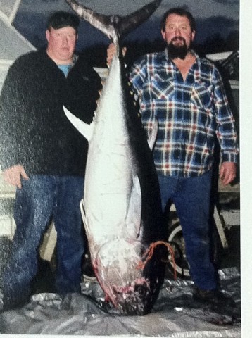 Local Kelly Oakley with 105kg Bluefin Tuna caught with tackle from Franklin Marine